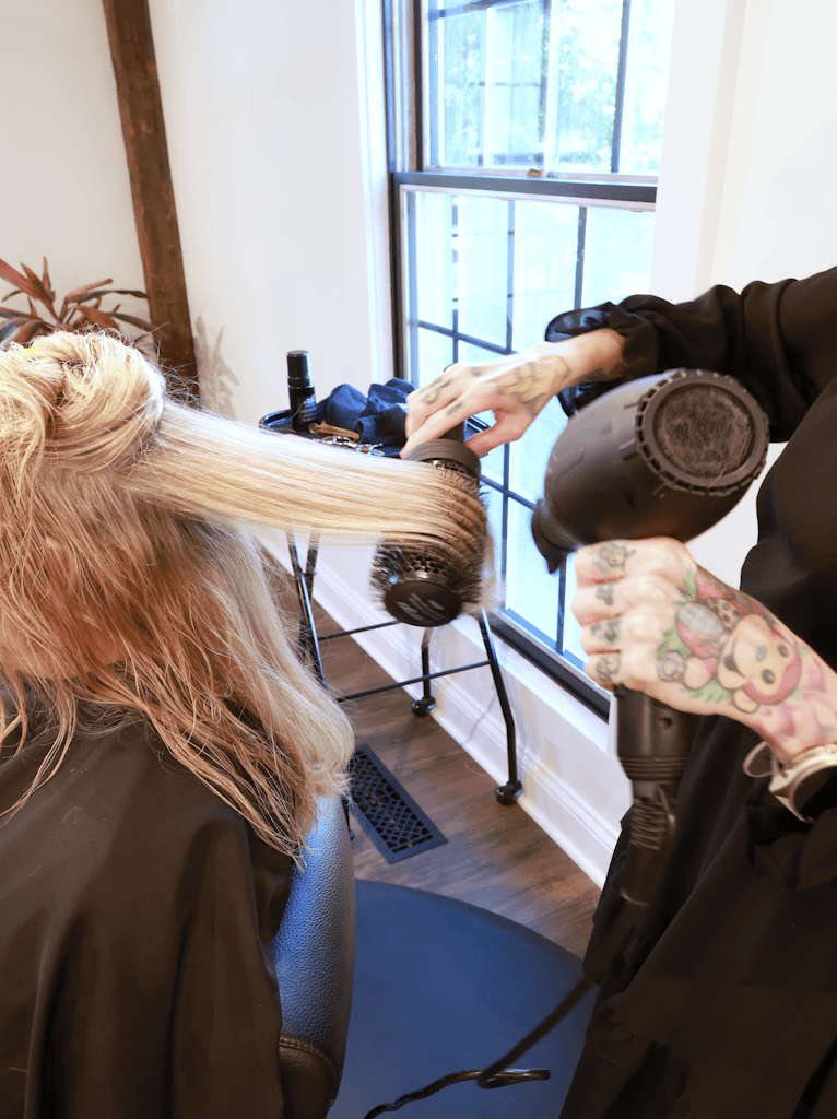 Blow-drying and finishing styling